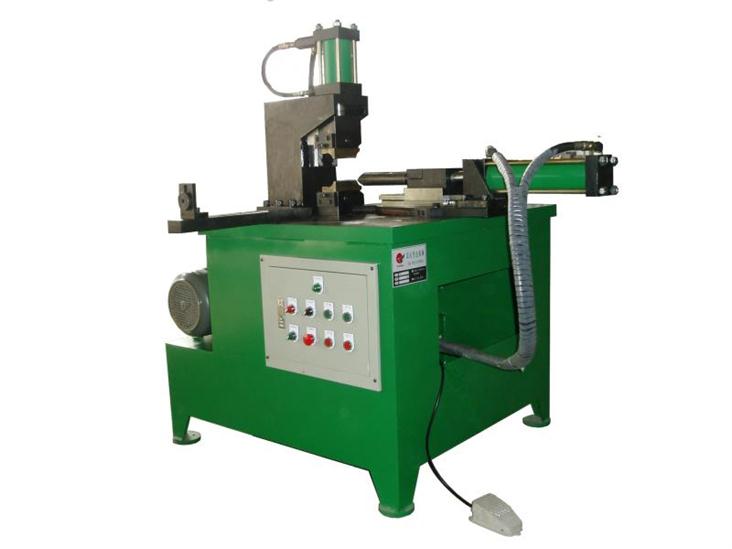 在冬季中圓管沖弧機怎么養(yǎng)護保養(yǎng)